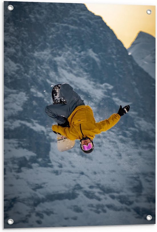 Tuinposter – Snowboarder in de Lucht - 60x90cm Foto op Tuinposter  (wanddecoratie voor buiten en binnen)