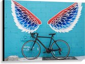 Canvas  - Fiets voor Blauwe Muur met Graffiti Vleugels  - 100x75cm Foto op Canvas Schilderij (Wanddecoratie op Canvas)