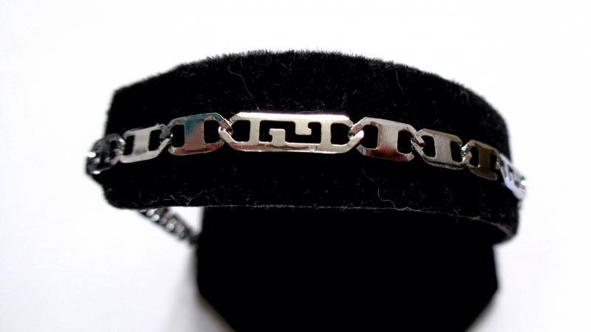Aramat Jewels | Armbanden | Roestvrijstalen Platte Armband met Open Schakel | | | |4,5mm | Staal | Volwassenen | Verkleurd niet