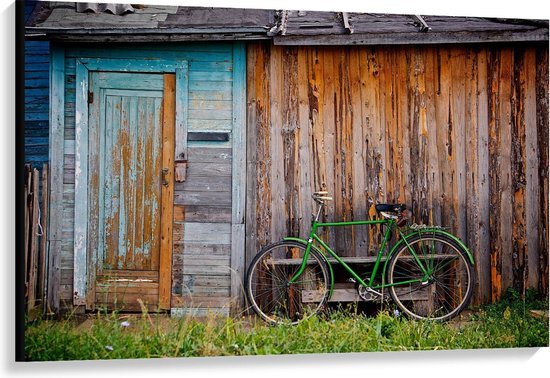 Canvas  - Groene Fiets bij Schuur - 120x80cm Foto op Canvas Schilderij (Wanddecoratie op Canvas)