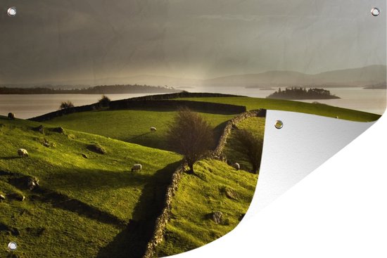 Tuinposters buiten Stenen muren in het Ierse platteland - 90x60 cm - Tuindoek - Buitenposter