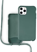 Coverzs Silicone case met koord - Telefoonhoesje met koord - Backcover hoesje met koord - touwtje - geschikt voor Apple iPhone 11 Pro Max - donkergroen