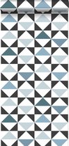 ESTAhome behang grafische driehoeken wit, zwart, vintage blauw en lichtblauw - 139097 - 0.53 x 10.05 m