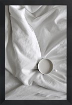 JUNIQE - Poster in houten lijst Coffee Time in Bed - You & Me -20x30