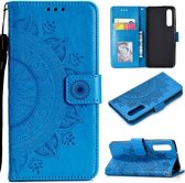 Voor Huawei P30 Totem Bloem Reliëf Horizontale Flip TPU + PU lederen tas met houder & kaartsleuven & portemonnee (blauw)