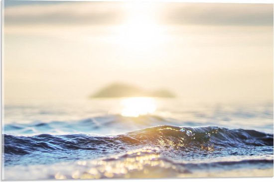 Acrylglas - Close Up van Golfjes - 60x40cm Foto op Acrylglas (Wanddecoratie op Acrylglas)