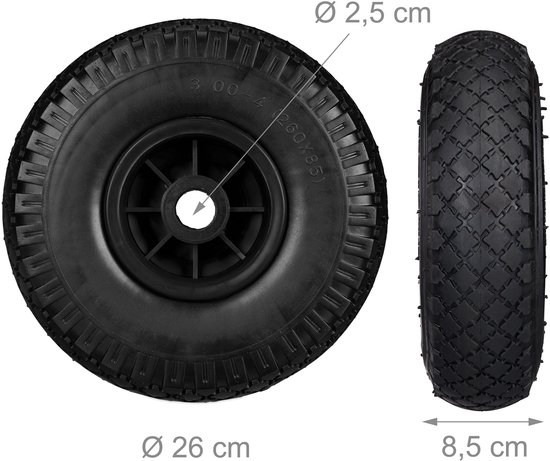 Roue noire remplie d'air de 26 cm de diamètre et 8,5 cm de largeur. Brosses de 2,5 cm.