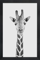 JUNIQE - Poster in houten lijst Giraffe Classic -60x90 /Wit & Zwart