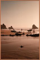 JUNIQE - Poster met kunststof lijst Surf Boards At The Coast -30x45