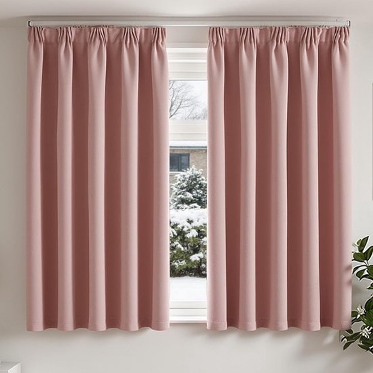 Verduisterende Gordijnen Kort Roze 2 Stuks met Inslagringen 145 x 140 cm