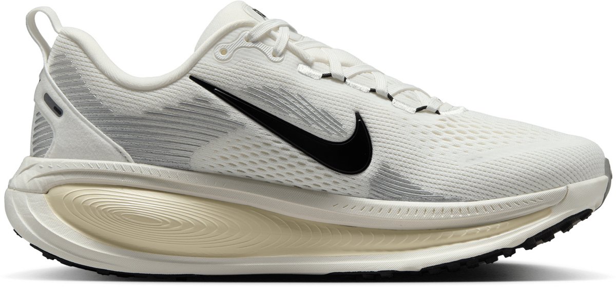 Nike Vomero 18 Hardloopschoenen Dames 40 Beige