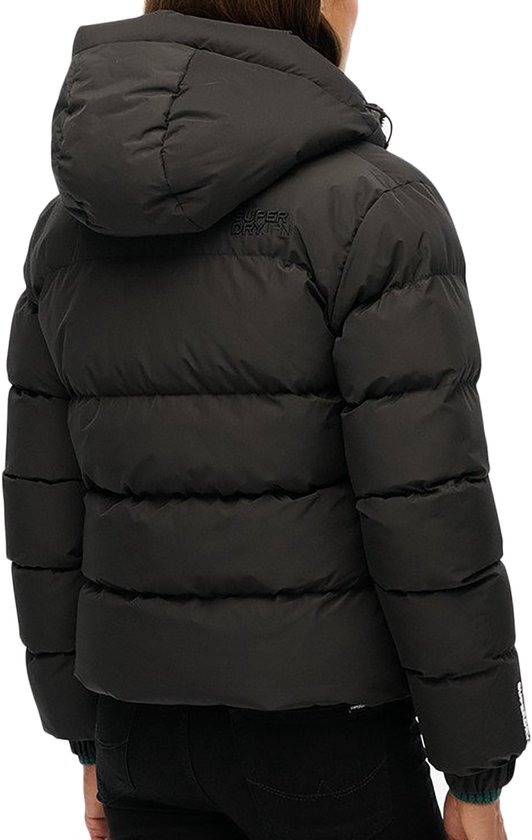 Dames Superdry gewatteerde jas met capuchon, donkergrijs, van achteren gezien.