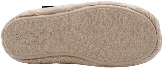 Onderkant van beige pantoffel met reliëf 'SCAPA HOMEWEAR', 'MADE IN SPAIN' en maat '36'.