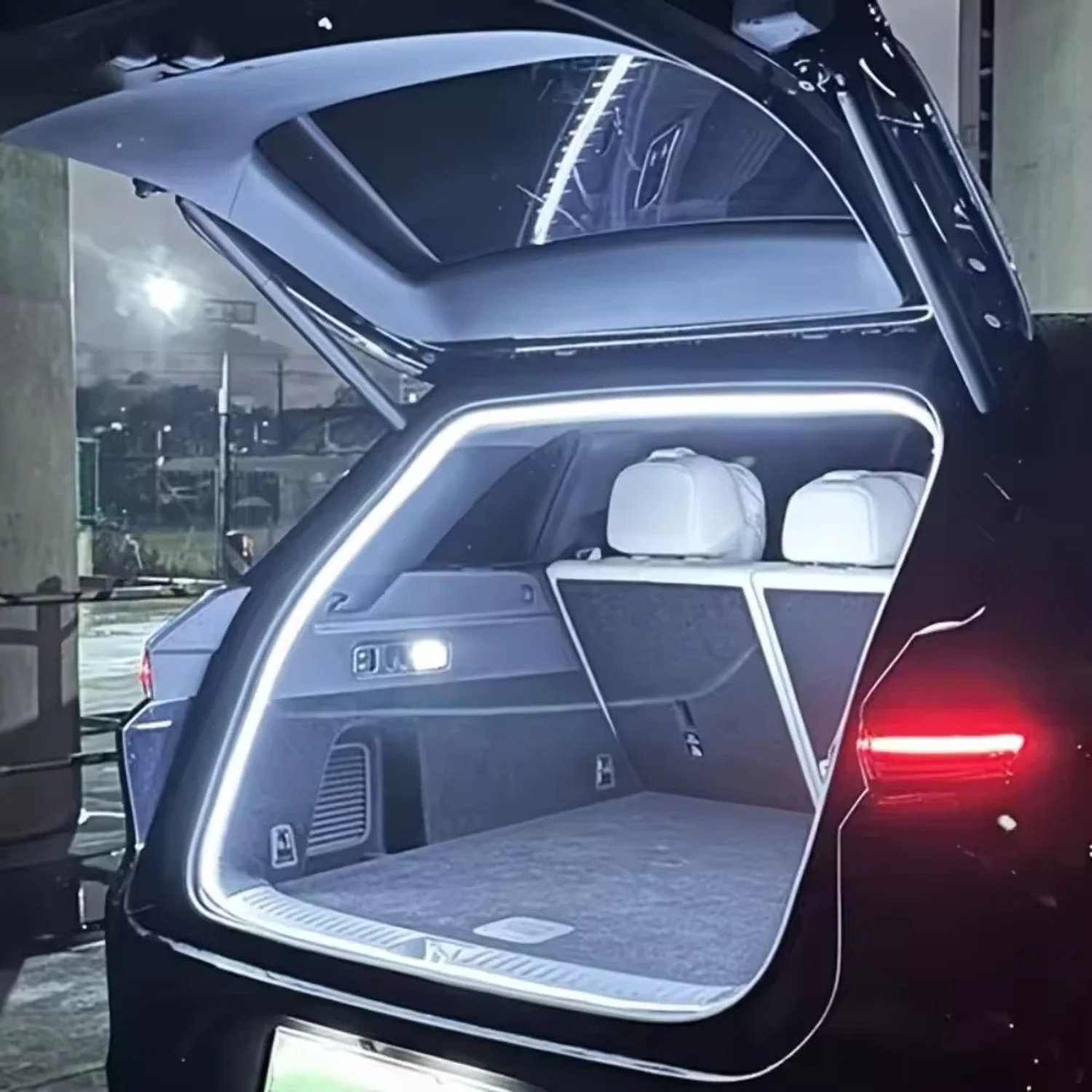 Cherrys Finds - Kofferbakverlichting LED – Ambient Lighting Upgrade - Interieur Accessoires - Auto Hoge Helderheid Kofferbakverlichting - Sfeerverlichting - Interieurdecoratie LED - Automatische Sensor - Achterklep Lichtstrip - Wit