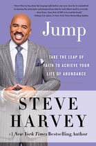 Steve Harvey in grijs krijtstreepkostuum op de boekomslag van 'Jump', met citaat van T.D. Jakes.