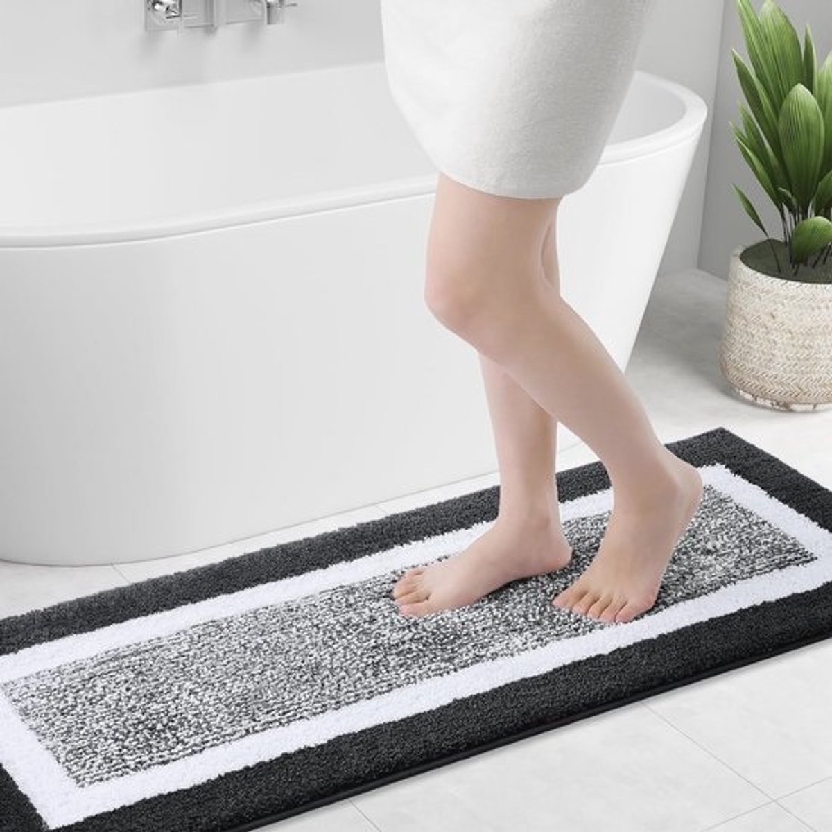Antislip badkamertapijt - Zacht en absorberend, wasbaar, 40 x 120 cm - Zwart