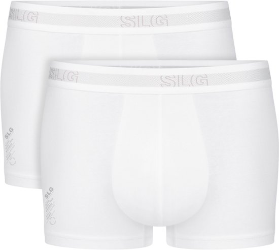 Set van twee witte Sloggi-boxershorts met 'SLG'-logo op de tailleband en tekst op de zijkant.