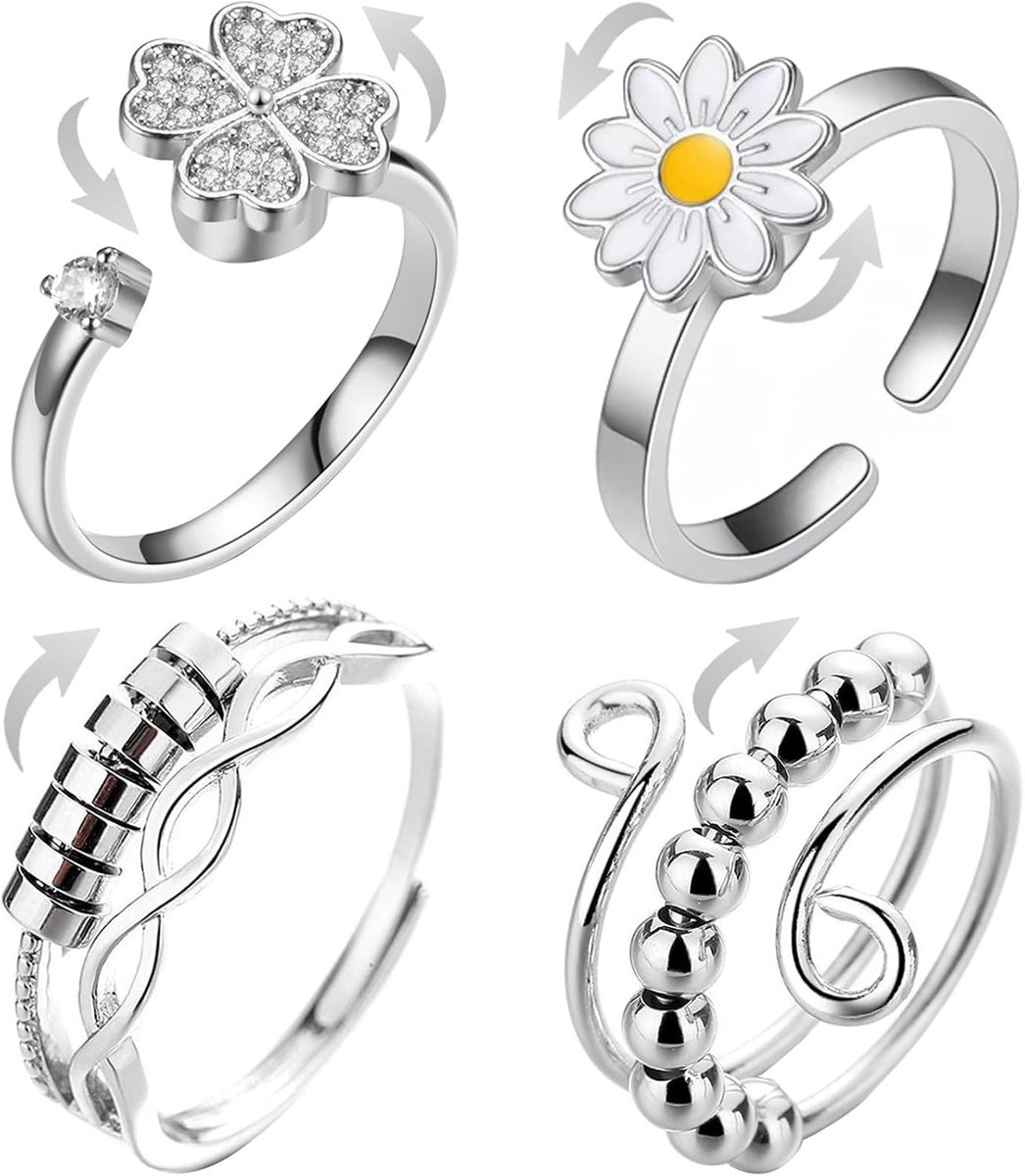Ringen met madeliefjes en klavertje vier