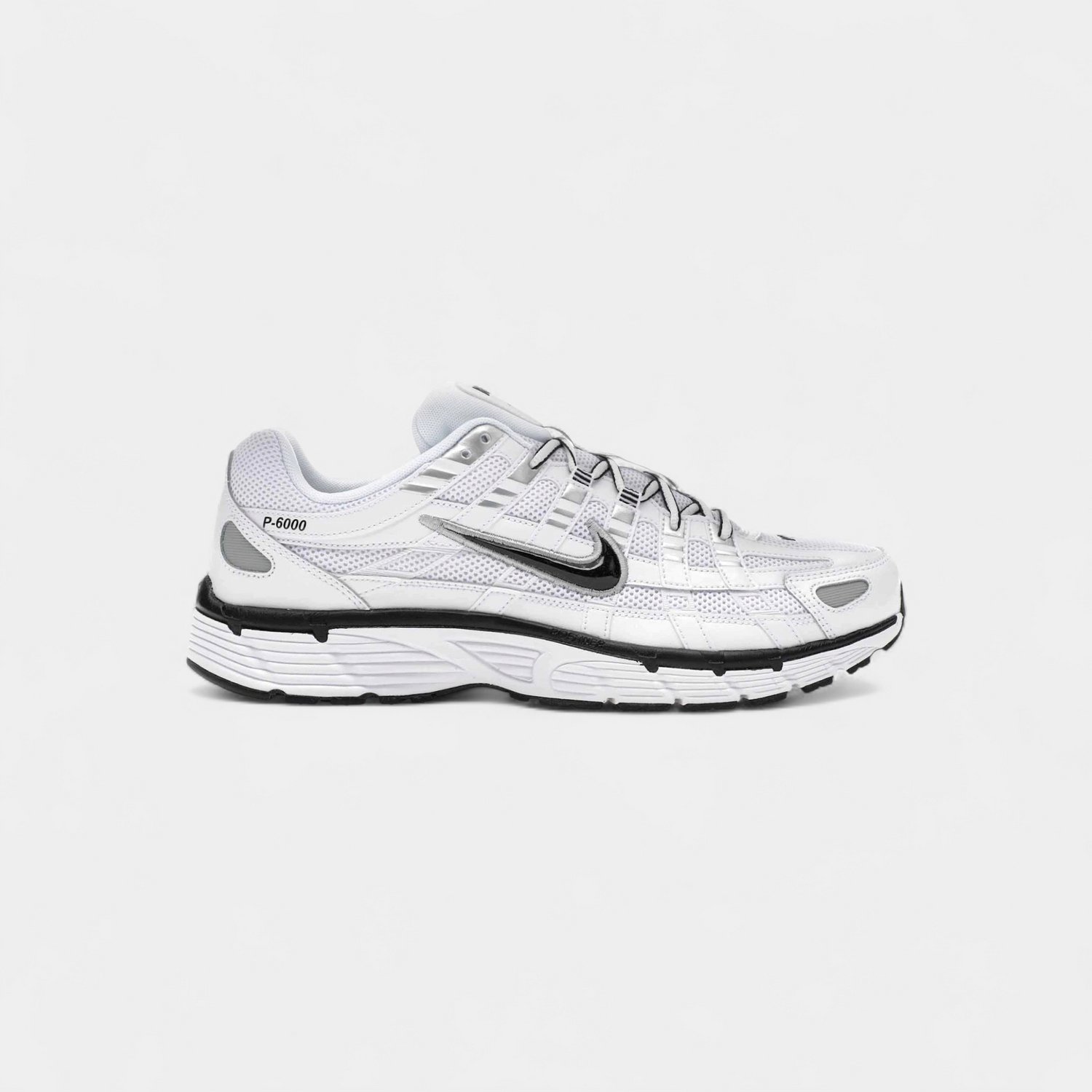 Nike P-6000 Metallic Zwart