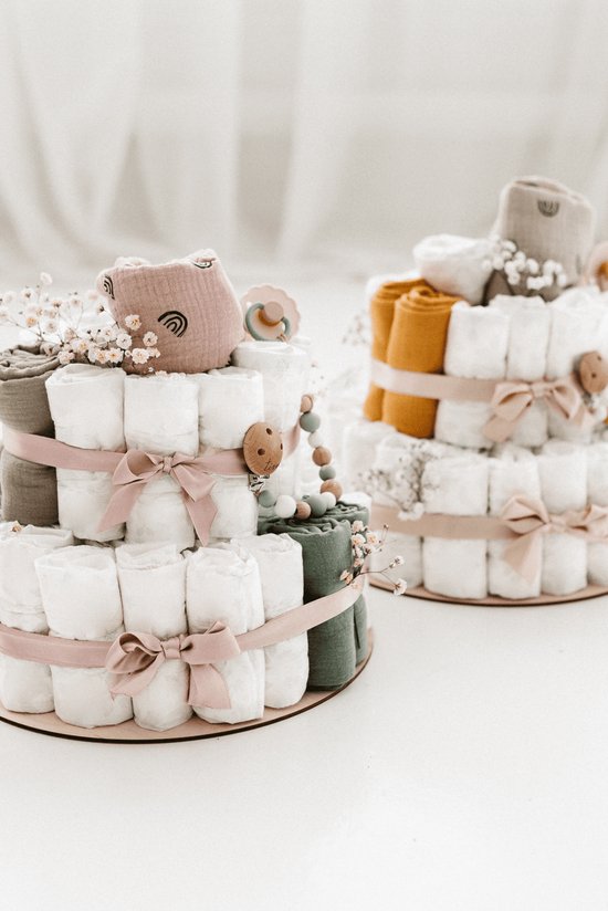 TISU Luiercake - Baby Giftset - Beige - 40 Luiers Maat 2 - Inclusief Hydrofiele Doeken En Fopspeen — afbeelding 3