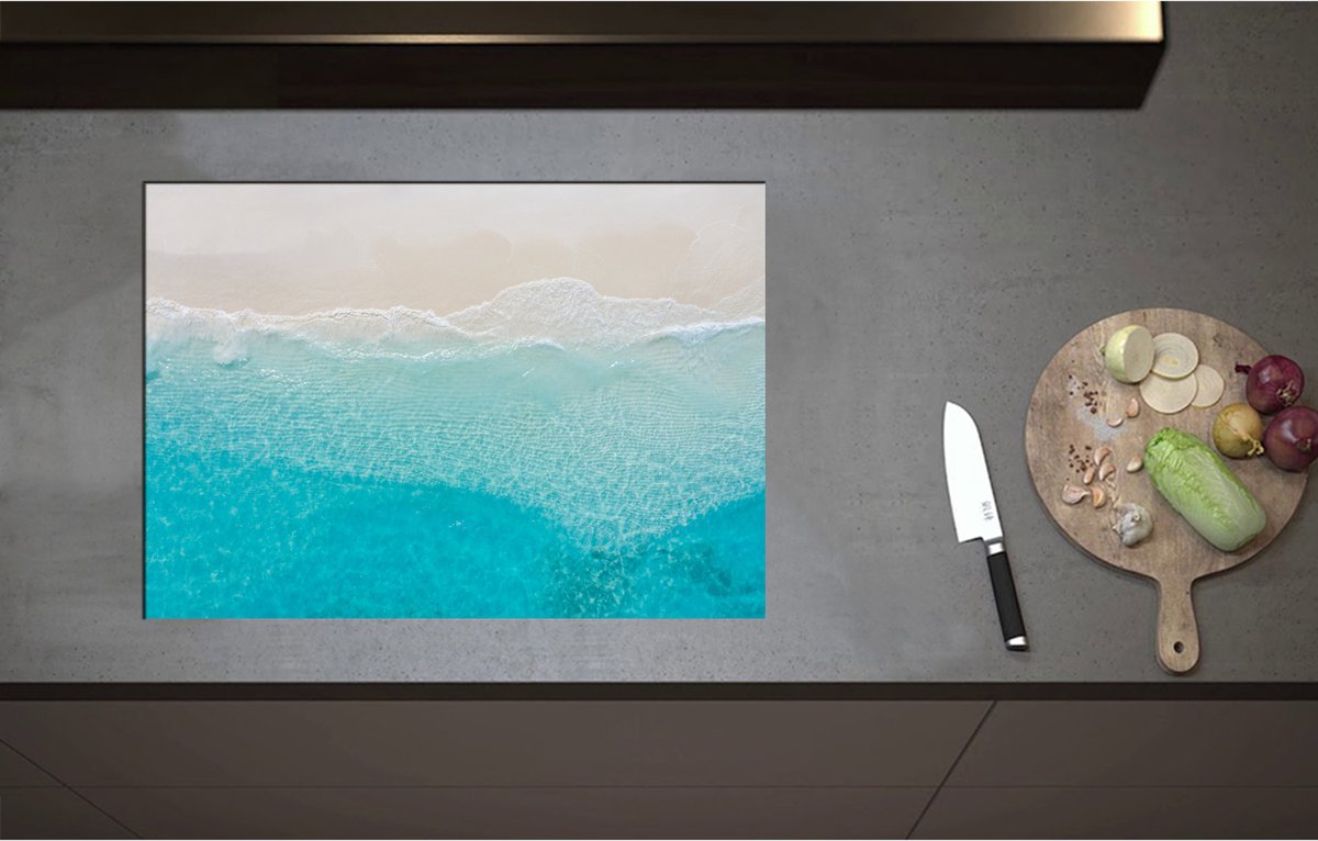 Inductieplaat Beschermer - Bovenaanzicht van Helderblauwe Oceaan met Golven - 71x50 cm - 2 mm Dik - Inductie Beschermer - Bescherming Inductiekookplaat - Kookplaat Beschermer van Zwart Vinyl