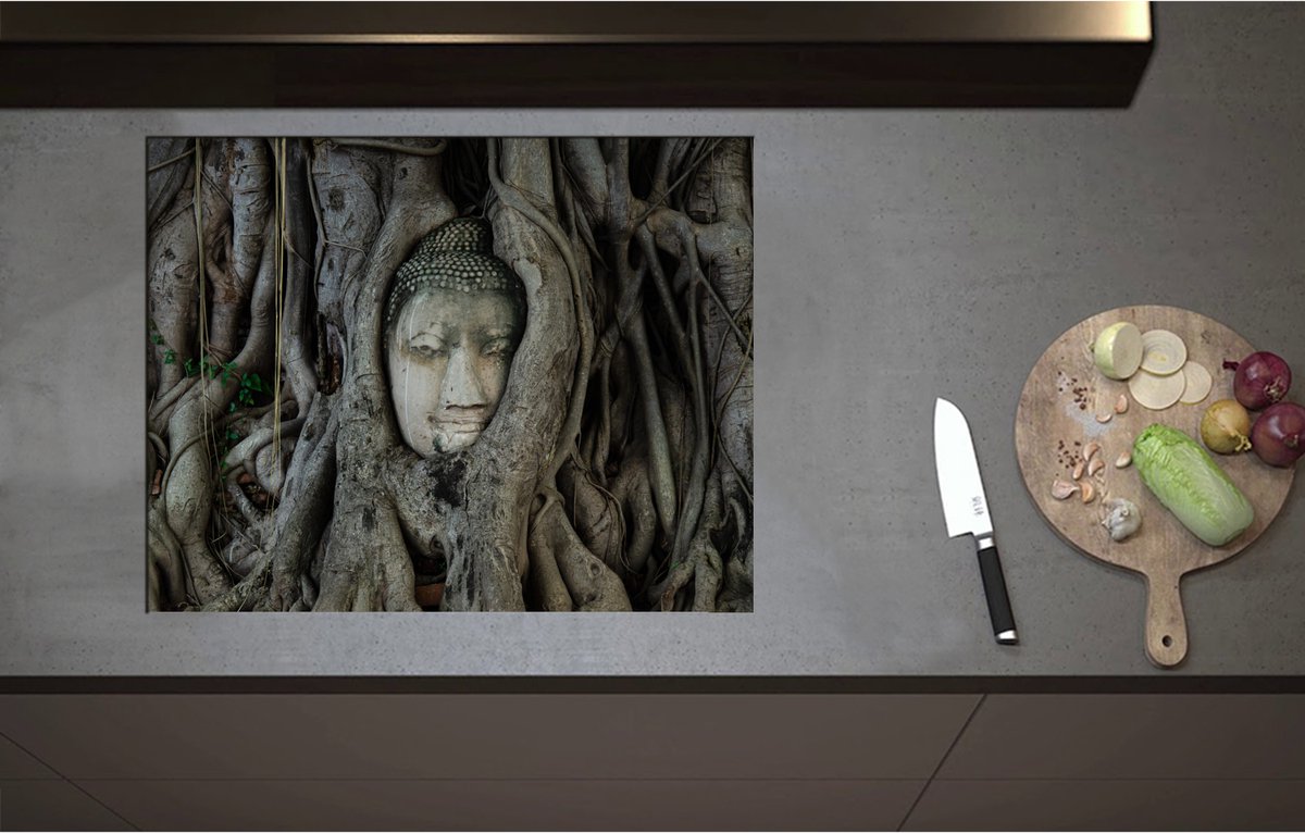 Inductieplaat Beschermer - Budha tussen Bomen - 70x55 cm - 2 mm Dik - Inductie Beschermer - Bescherming Inductiekookplaat - Kookplaat Beschermer van Wit Vinyl