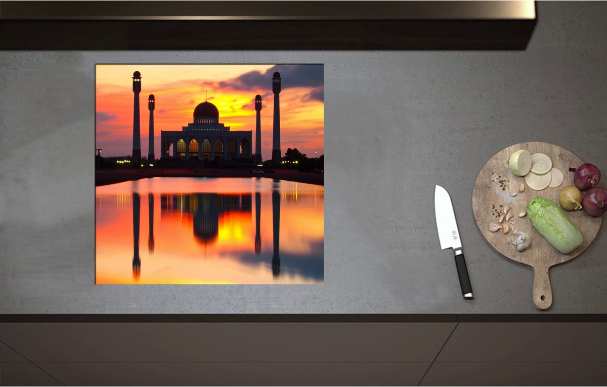 Inductieplaat Beschermer - Central Mosque of Songklha in Thailand bij Avondzon - 57x55 cm - 2 mm Dik - Inductie Beschermer - Bescherming Inductiekookplaat - Kookplaat Beschermer van Zwart Vinyl