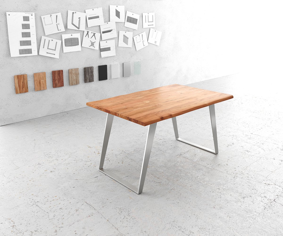 DELIFE Eettafel Edge acacia natuur 140x90 edelstaal schuin Live-Edge Bruin