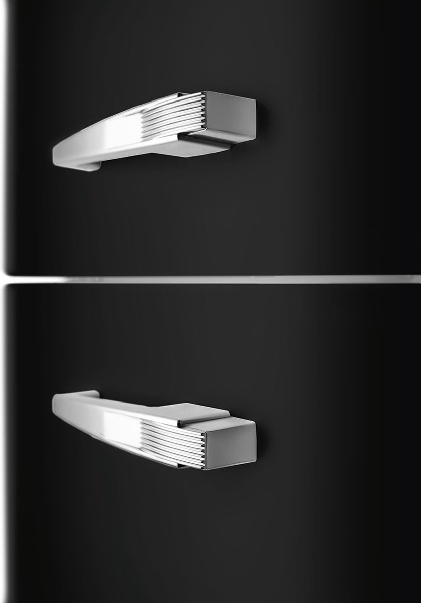 Smeg FAB32RBL5 - Frigorifero Combinato Anni '50, Nero, 331 Litri Classe Energetica D A Nero 54657409