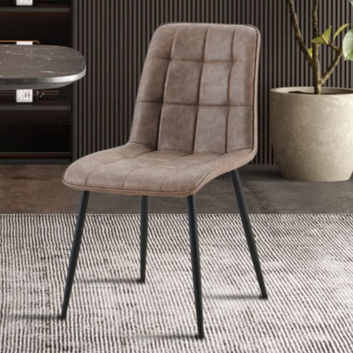 Rousseau Eetkamerstoel Furas Bruin – Vintage PU – Zwarte Metalen Poten – Per Stuk - Rousseau