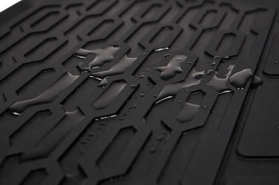 Tapis de voiture en caoutchouc sur mesure pour Cupra Born - Année de construction: 2021 - présent - Ajustement d'origine - 4 pièces