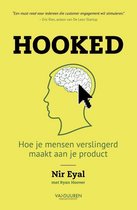 Boek cover Hooked van Nir Eyal (Paperback)