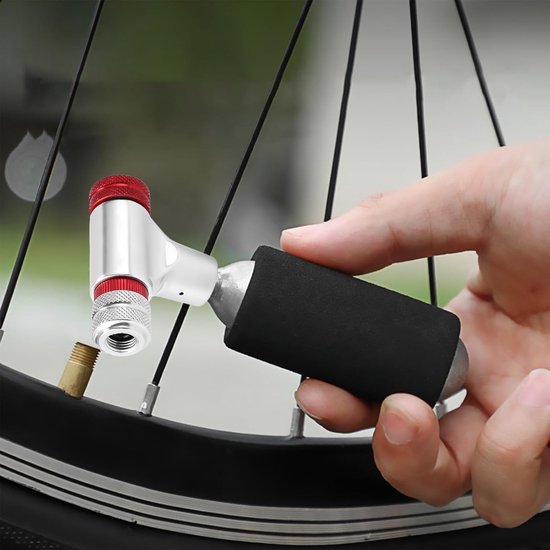 Fietspomp - Mini pomp - Banden oppompen - Automatische ventielherkenning - Compact formaat - Zilver — afbeelding 2
