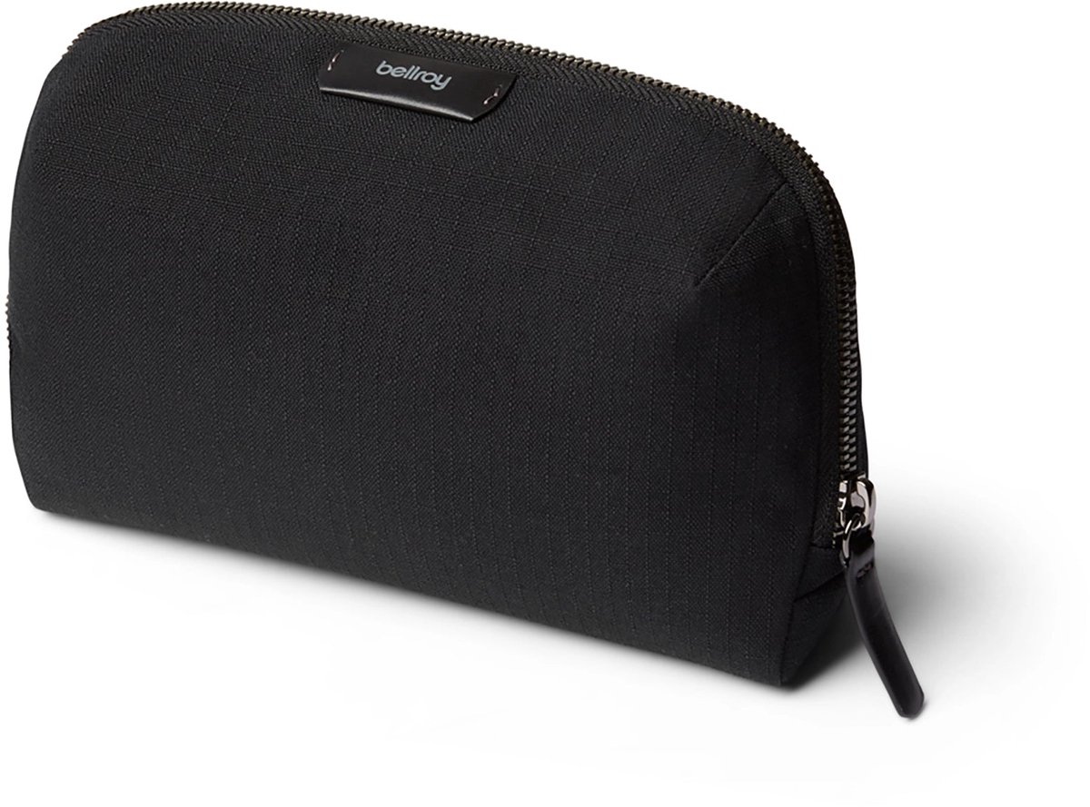 Bellroy Desk Caddy Tech Organiser – Gemaakt van Gerecyclede Materialen – Beschikbaar in Verschillende Kleuren – Afmetingen 150 x 240 x 80 mm - Zwart