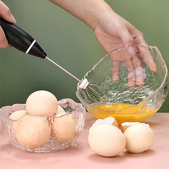 Dailygoody - Elektrische Garde - Mini Handmixer - Draagbaar en Lichtgewicht - Zwart - Bakken en Koken - 3 Snelheden - Keukenhulp — afbeelding 4