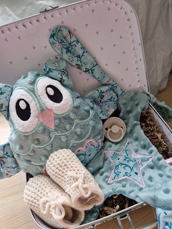 Luiertaart luierdriehoekje small meisje- babyshower- kraamcadeau van Luiertaart — afbeelding 3