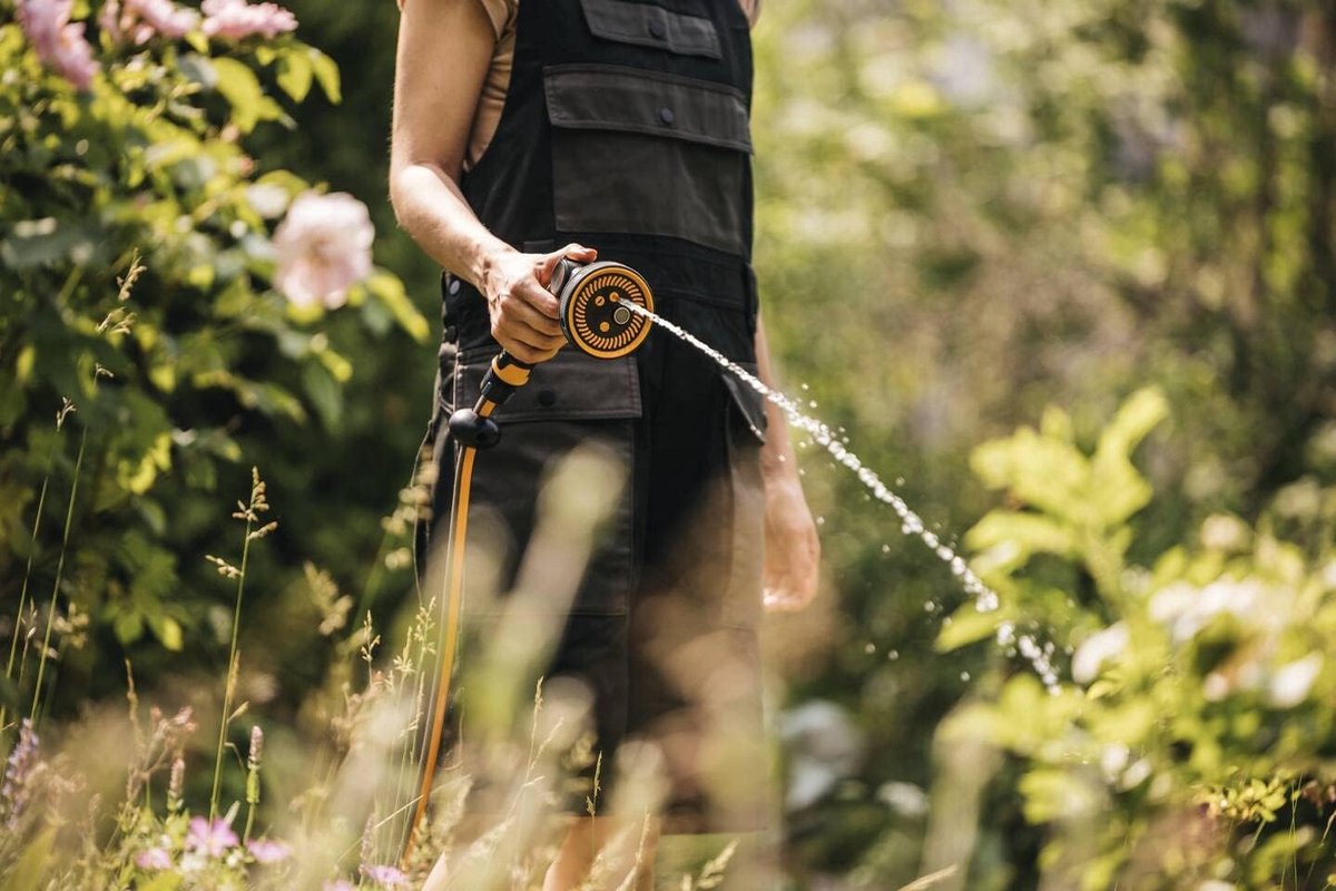 Fiskars Spuitpistool Multi - Tuinspuit Waterpistool - Tuin Besproeien