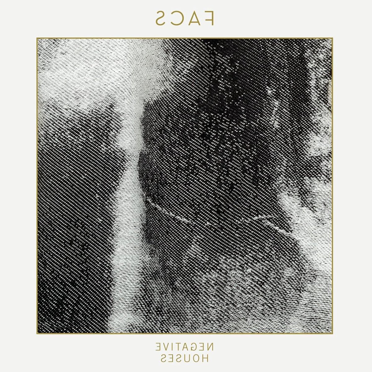 Muziek CD - Album - Muziek Luisteren - Fysieke Drager - 36 minuten - Niet gespecificeerd