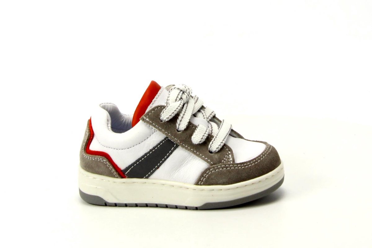 326309-106 wijdte 5 maat 21