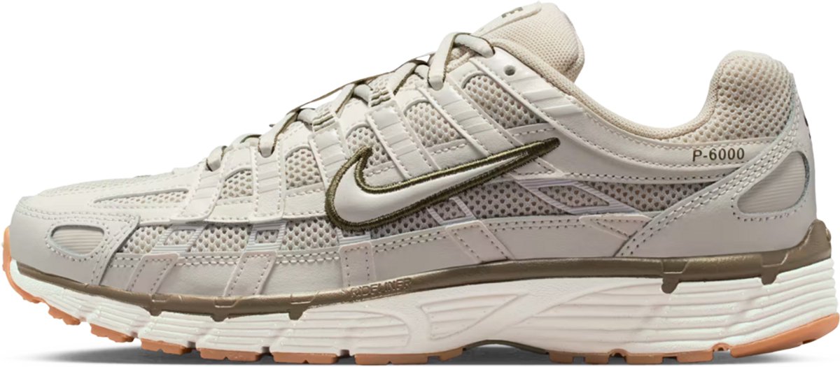 Nike P-6000 Light Bone Medium Gum’ . Wit