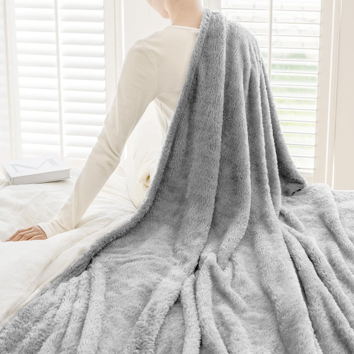 Dailygoods- Deken 130 x 150 cm - Flanellen Plaid - Oeko-TEX® Gecertificeerd - Zachte Fleece Deken - Warmte-isolatie - Lichtgewicht Schapenwol - Wollen Deken