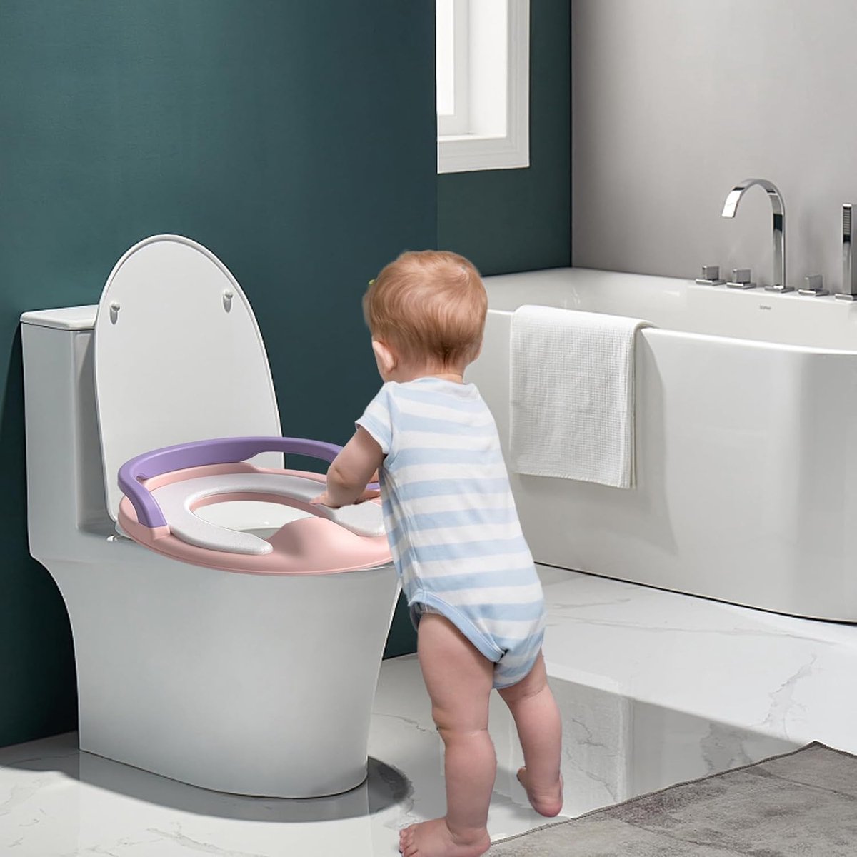 Kinder Toiletbril - Zindelijkheidstraining Zitje - Zelfstandig Plassen - Met Anti-slip Handgrepen - 36 x 35 x 11 cm - Roze/Paars