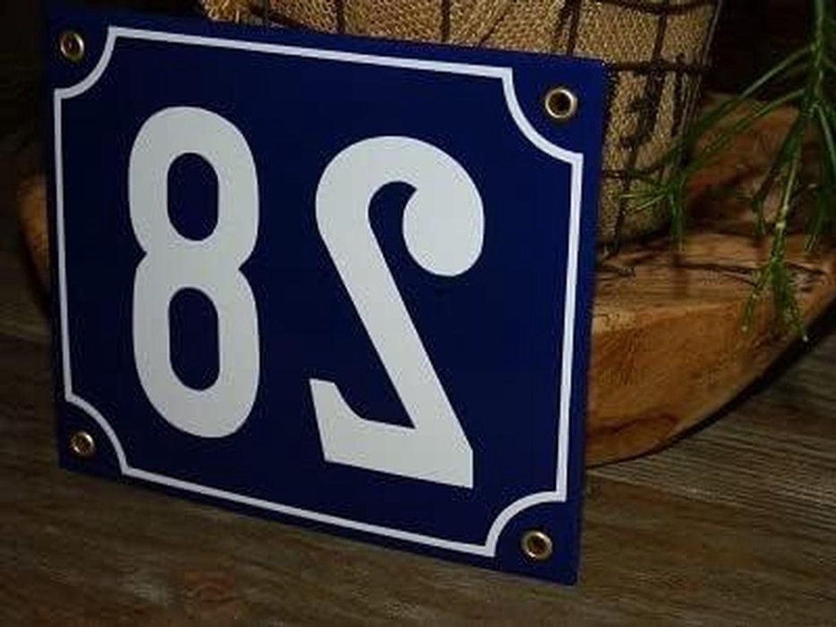 Emaille Huisnummer - Nummerbord Huis - Huis Herkenbaar Maken - Gebold En Hand Gekleurd - 18x15 cm - Blauw