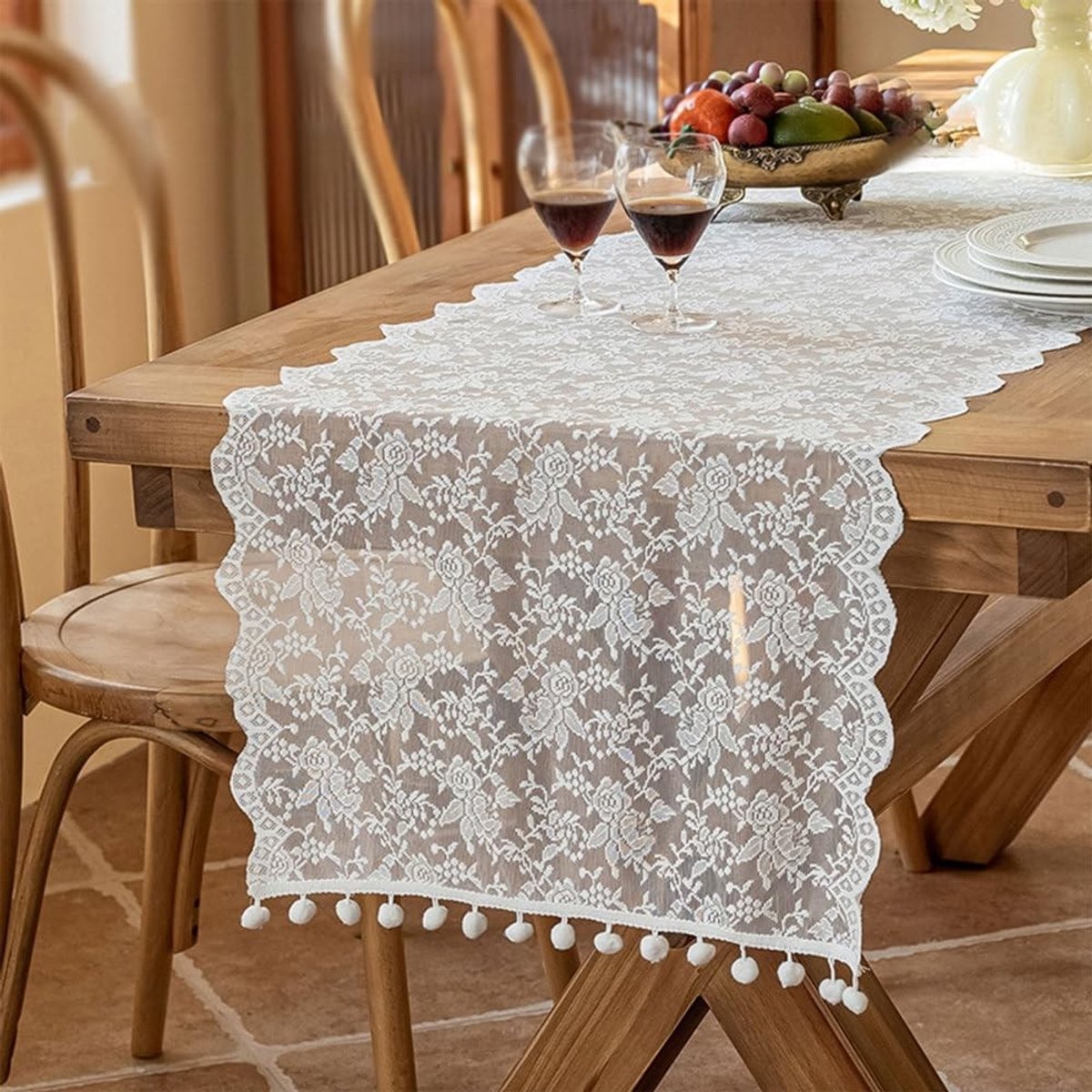 Dailygoods - Witte Kanten Tafelloper met Bloemen voor Feestdecoratie