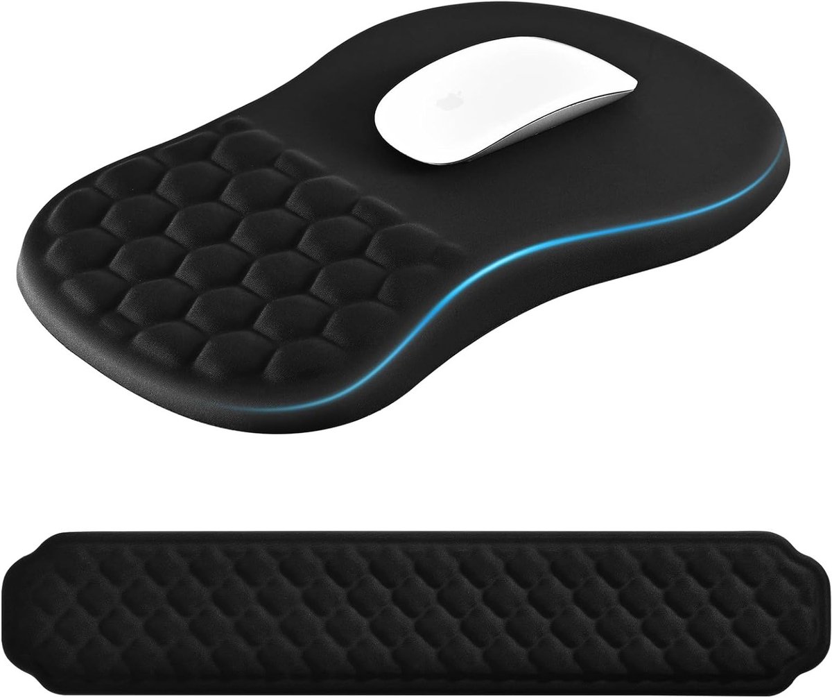 Ergonomische Muismat met Polssteun en Massagefunctie, Gaming Muismat met Antislip Onderkant, Comfortabele Desk Accessories voor PC en Laptop, Zwart