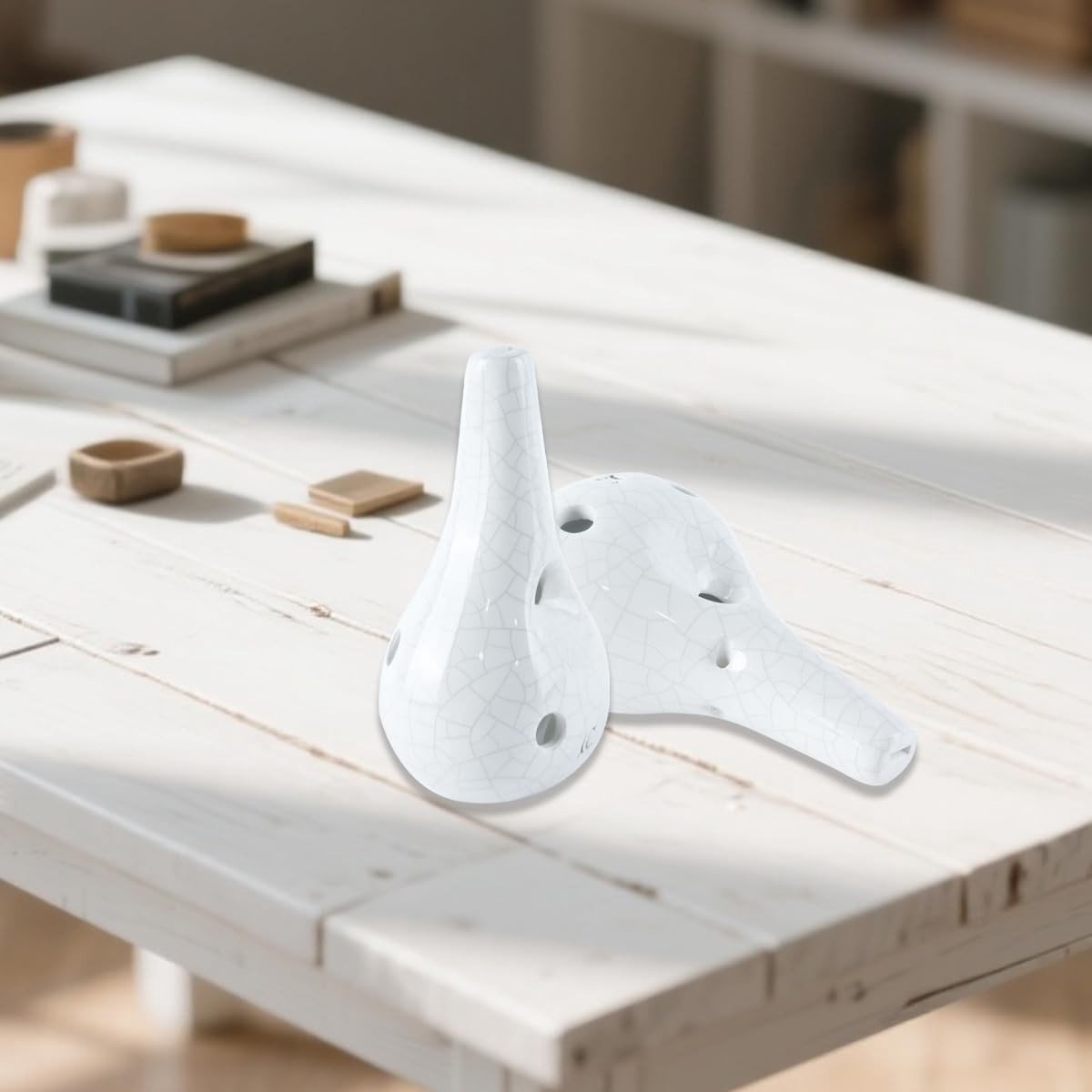 Dailygoods- Ocarina 6 Gaten - Wijnfles Stijl - Dolomiet/Keramiek - Inclusief Vingerkaart - Riem voor Draagbaarheid - Handmatig Afgesteld - Muziekinstrument