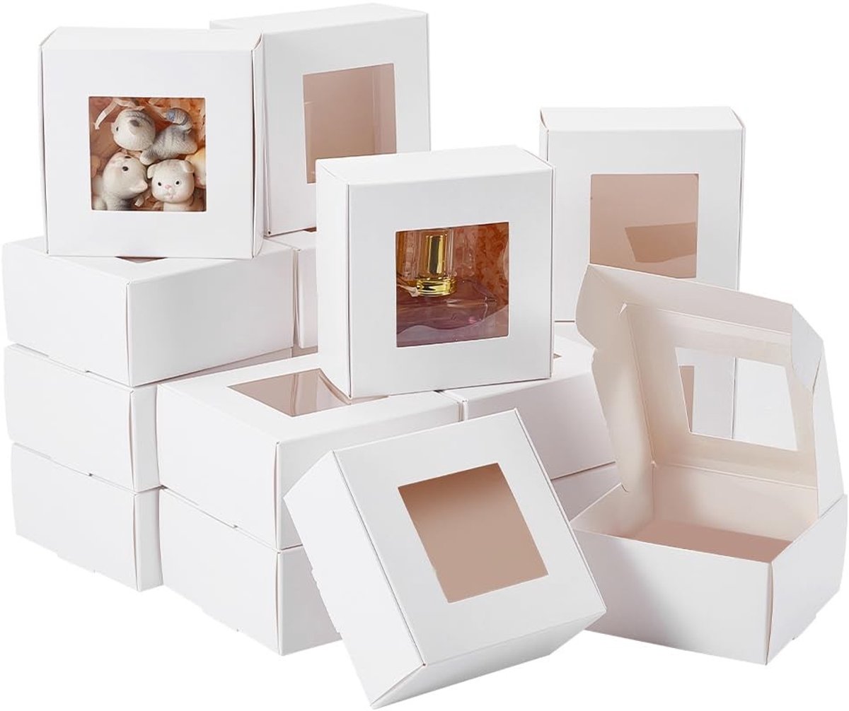 Dailygoods- Geschenkdozen met doorzichtig venster - 28 stuks - 6,5 x 6,5 x 3 cm - Kraftpapier - Geschenkverpakking voor dessert/cake/snoep - Verpakkingen