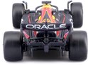 Achterkant Red Bull Racing RB18 Formule 1 auto, donkerblauw met gele en rode accenten.