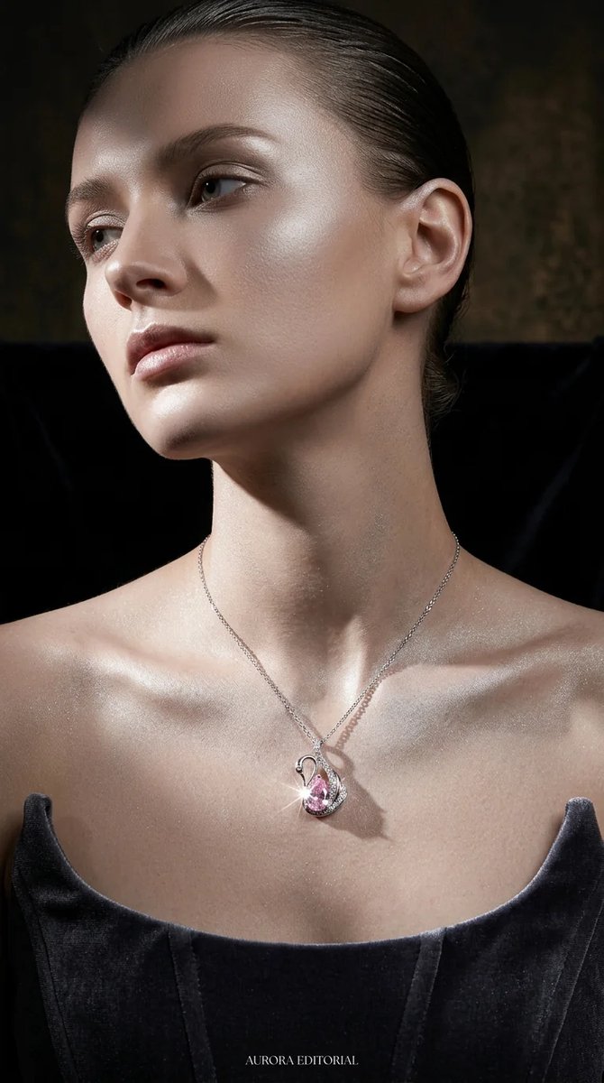 Dorvina Dames Ketting 316L Staal Ketting Zilverkleurig Pembe Zwaan Model Zirkonia