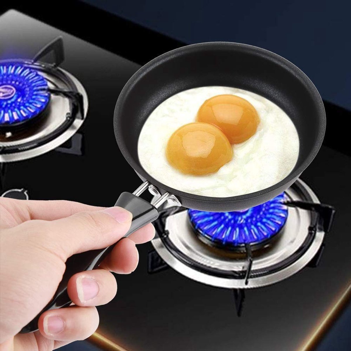 Allecto - Mini Casserole - Eieren Koken - Ergonomisch Ontwerp - Zwart - Omelette Pot - Ideaal voor Kleine Maaltijden - 12 cm